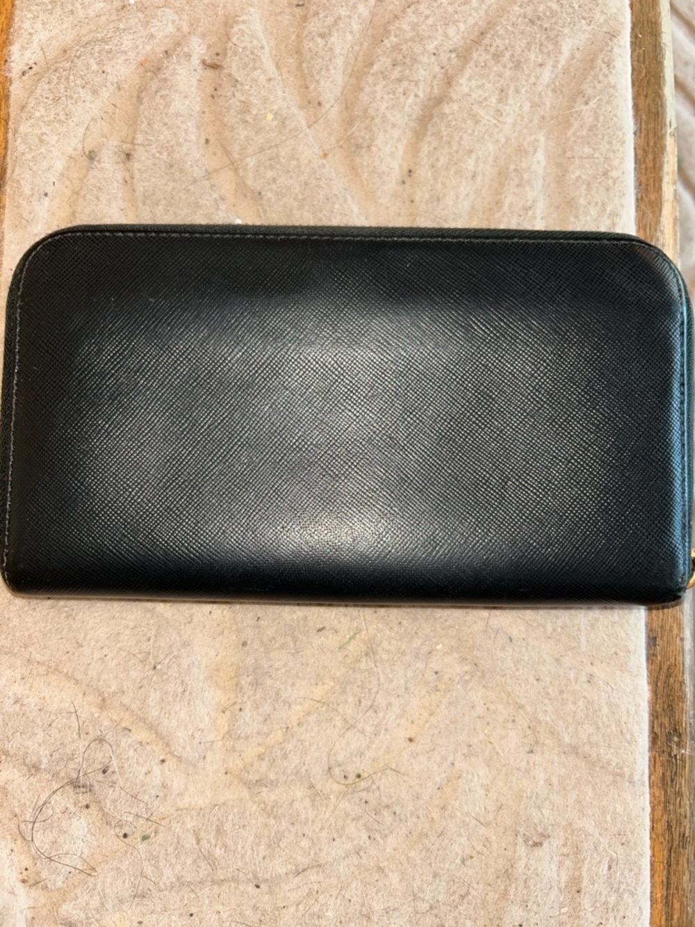 Prada Black Saffiano Zip Wallet with Gold Logo - Picture 2 of 9